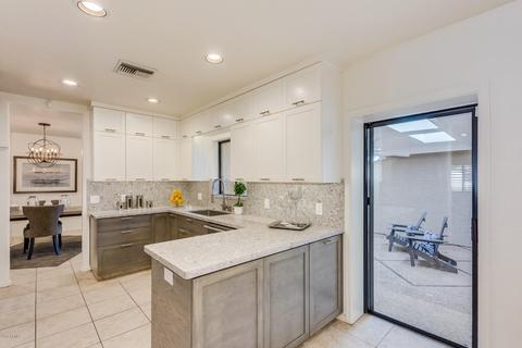 301 E Berridge Ln, Phoenix, AZ 85012 photo 13