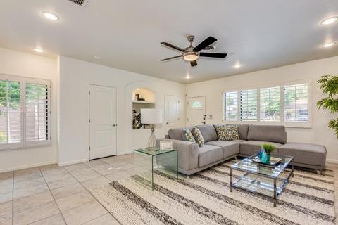 301 E Berridge Ln, Phoenix, AZ 85012 photo 9