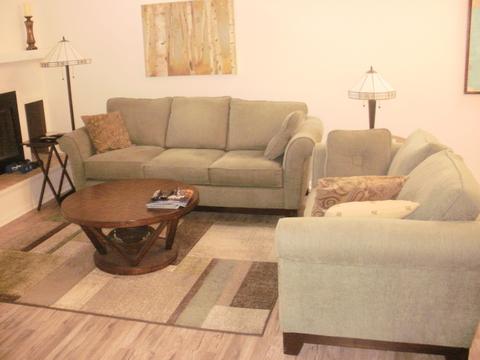 2706 E Shaw Butte Dr, Phoenix, AZ 85028 photo 2