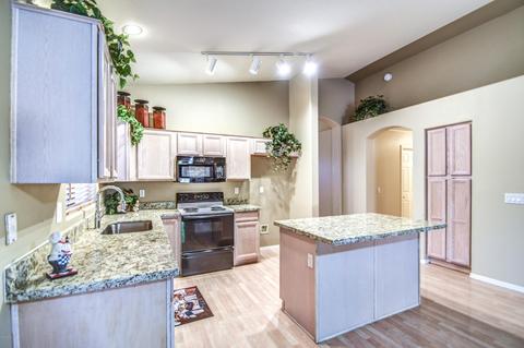 1688 E Palomino Dr, Gilbert, AZ 85296 photo 5