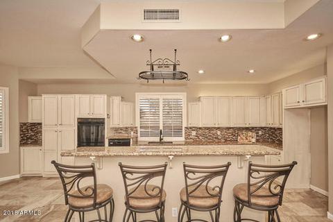 1564 E Stirrup Ct, Gilbert, AZ 85296 photo 2