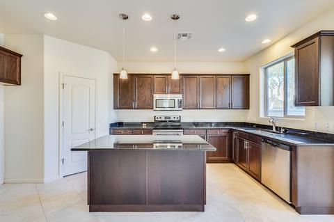 3438 E Liberty Ln, Gilbert, AZ 85296 photo 2