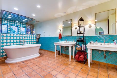 5716 E Camelback Rd, Phoenix, AZ 85018 photo 15