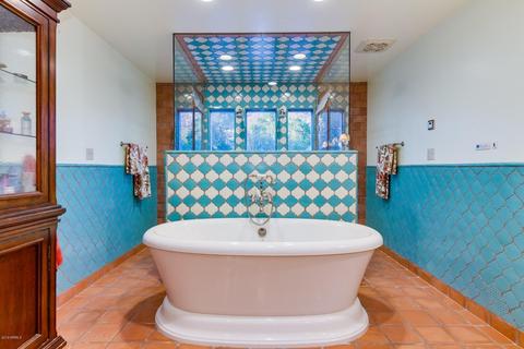 5716 E Camelback Rd, Phoenix, AZ 85018 photo 17