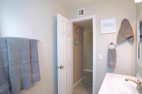 11 E Piedmont Rd, Phoenix, AZ 85042 photo 15