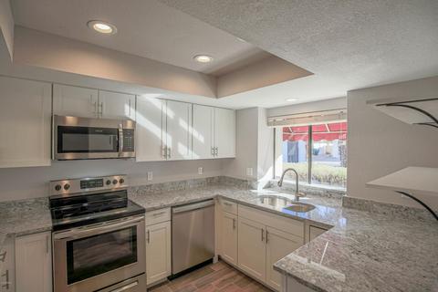 402 W Fellars Dr, Phoenix, AZ 85023 photo 3