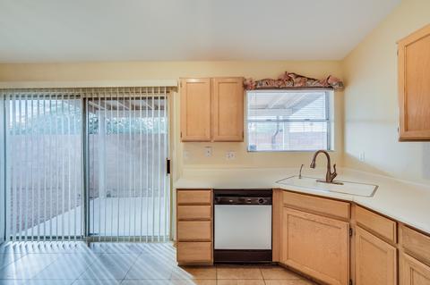 807 E Michigan Ave, Phoenix, AZ 85022 photo 3