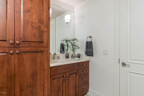 2402 Esplanade Ln #501, Phoenix, AZ 85016 photo 14