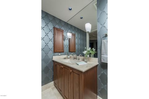 2402 Esplanade Ln #501, Phoenix, AZ 85016 photo 15