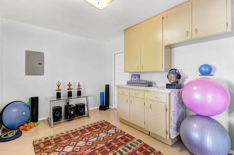 4050 E Whitton Ave, Phoenix, AZ 85018 photo 11