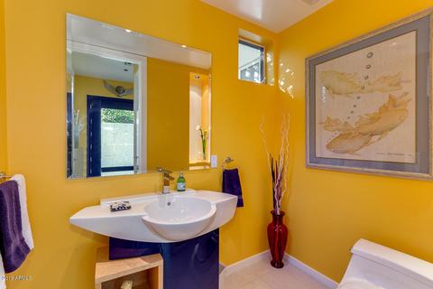 728 E Rose Ln, Phoenix, AZ 85014 photo 2
