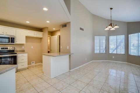 155 W Smoke Tree Rd, Gilbert, AZ 85233 photo 6