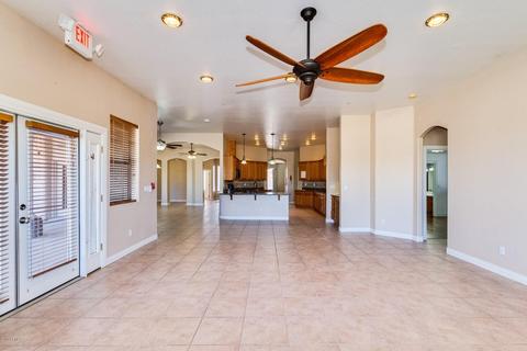 2038 E Maplewood St, Gilbert, AZ 85297 photo 9