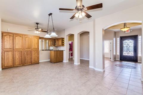 2038 E Maplewood St, Gilbert, AZ 85297 photo 4