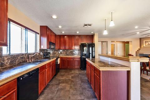 3426 E Longhorn Dr, Gilbert, AZ 85297 photo 8