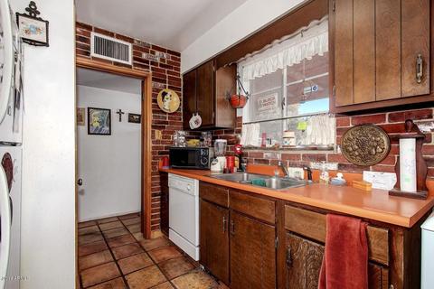 4820 E Pinchot Ave, Phoenix, AZ 85018 photo 4