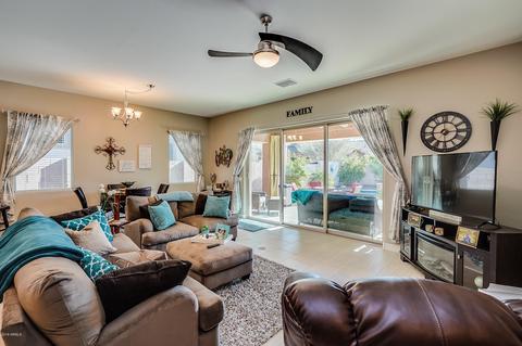 3869 E Rakestraw Ln, Gilbert, AZ 85298 photo 12