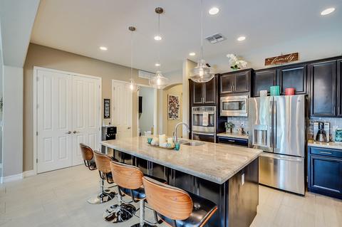 3869 E Rakestraw Ln, Gilbert, AZ 85298 photo 11
