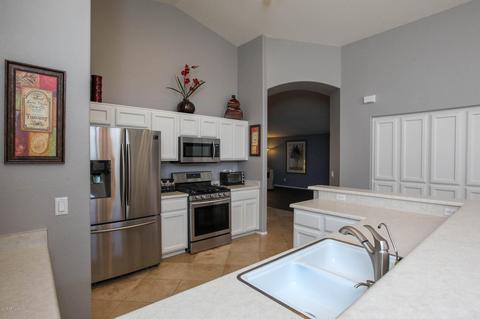 481 E Pinto Dr, Gilbert, AZ 85296 photo 4