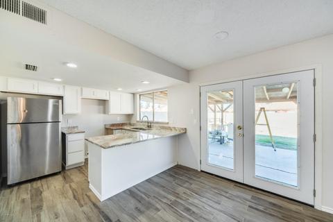 2902 E Inverness Ave, Mesa, AZ 85204 photo 8