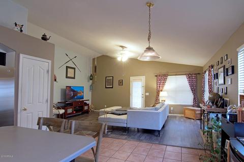 4422 E Lone Cactus Dr, Phoenix, AZ 85050 photo 8