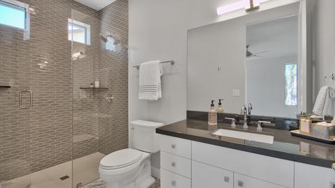 321 E Claremont St, Phoenix, AZ 85012 photo 37