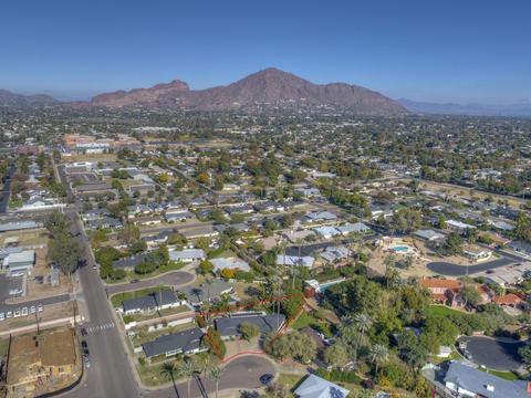 4610 E Cheery Lynn Rd, Phoenix, AZ 85018 photo 3