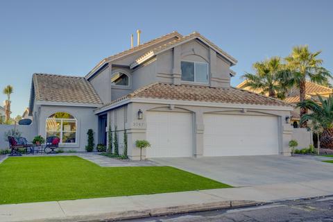 3747 E Tanglewood Dr, Phoenix, AZ 85048 photo 1