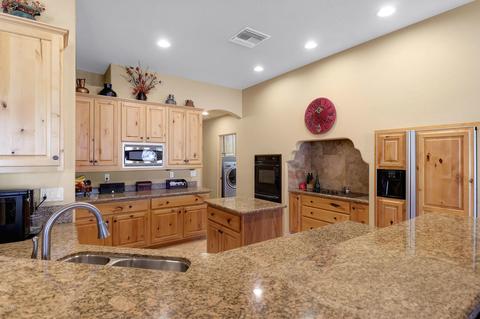 726 W Briles Rd, Phoenix, AZ 85085 photo 26