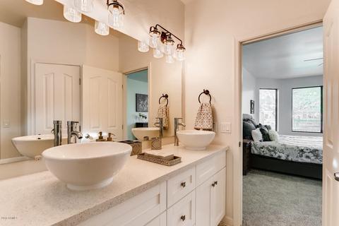 726 E Irma Ln, Phoenix, AZ 85024 photo 5
