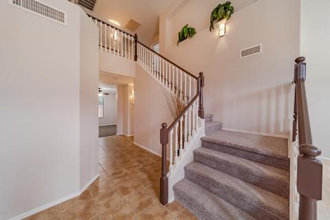 1068 S Roca St, Gilbert, AZ 85296 photo 2