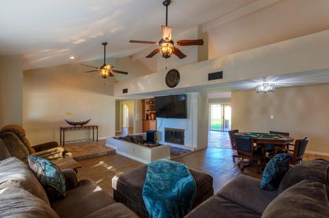 4402 Evans Dr, Phoenix, AZ 85032 photo 2