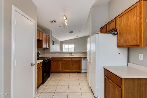 1361 W Montebello Ave, Apache Junction, AZ 85120 photo 3