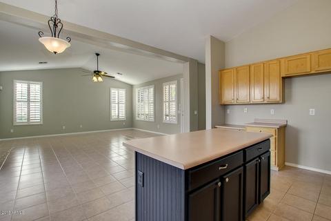 785 S Peppertree Dr, Gilbert, AZ 85296 photo 6