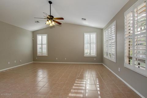 785 S Peppertree Dr, Gilbert, AZ 85296 photo 8