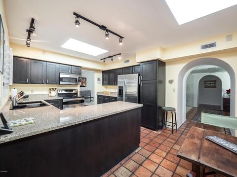 29 E Butler Dr, Phoenix, AZ 85020 photo 10