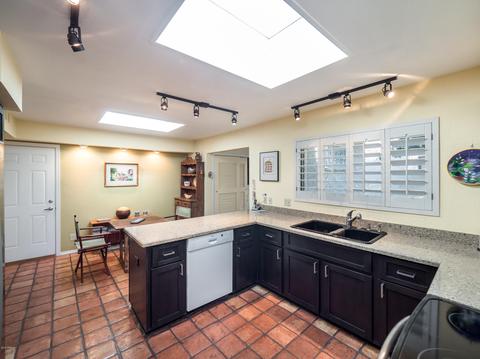 29 E Butler Dr, Phoenix, AZ 85020 photo 12