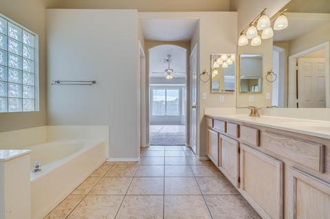 2215 E Sherri Dr, Gilbert, AZ 85296 photo 12