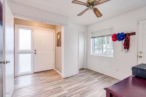 845 E Michelle Dr, Phoenix, AZ 85022 photo 3