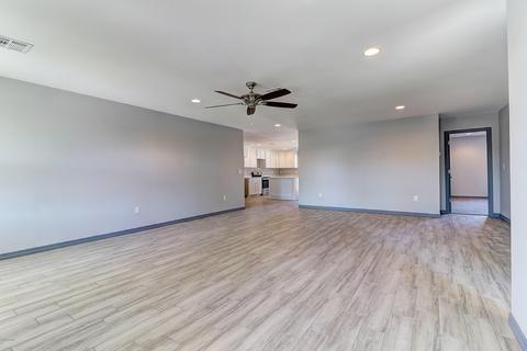 5962 W Mitchell Dr, Phoenix, AZ 85033 photo 5