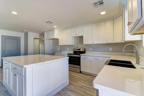 5962 W Mitchell Dr, Phoenix, AZ 85033 photo 8