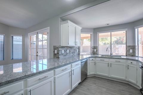 1225 W Iris Dr, Gilbert, AZ 85233 photo 12
