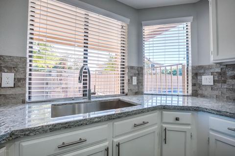 1225 W Iris Dr, Gilbert, AZ 85233 photo 11