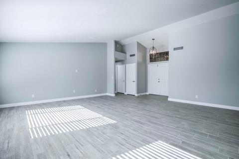 1225 W Iris Dr, Gilbert, AZ 85233 photo 4