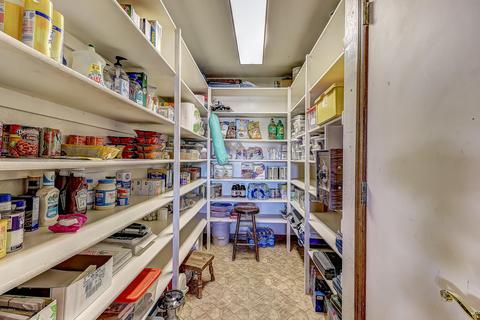 3902 E Mountain View Rd, Phoenix, AZ 85028 photo 13