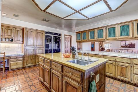 3902 E Mountain View Rd, Phoenix, AZ 85028 photo 3