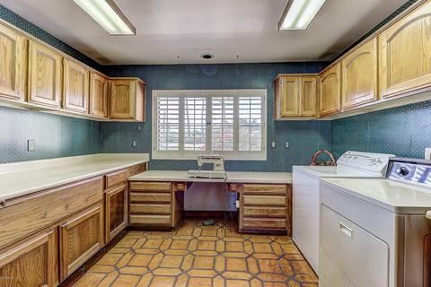 3902 E Mountain View Rd, Phoenix, AZ 85028 photo 24