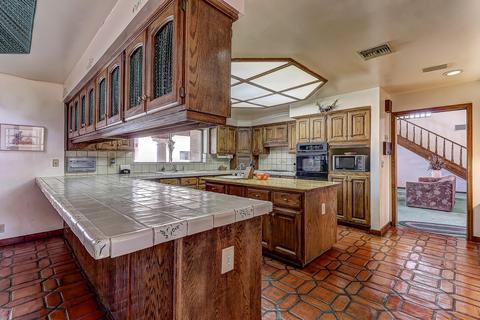 3902 E Mountain View Rd, Phoenix, AZ 85028 photo 12