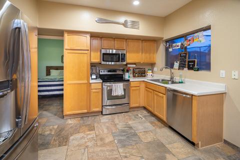 3320 E Wildhorse Dr, Gilbert, AZ 85297 photo 28