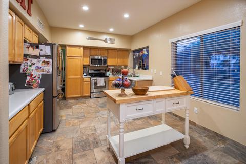 3320 E Wildhorse Dr, Gilbert, AZ 85297 photo 32